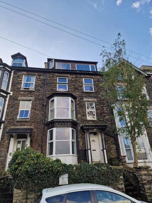 Townhouse - 6 Bed Hot Tub House Bowness-on-Windermere