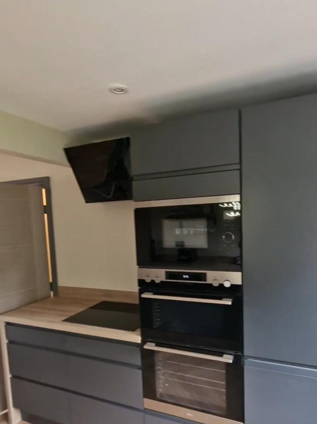 Townhouse - 6 Bed Hot Tub House *