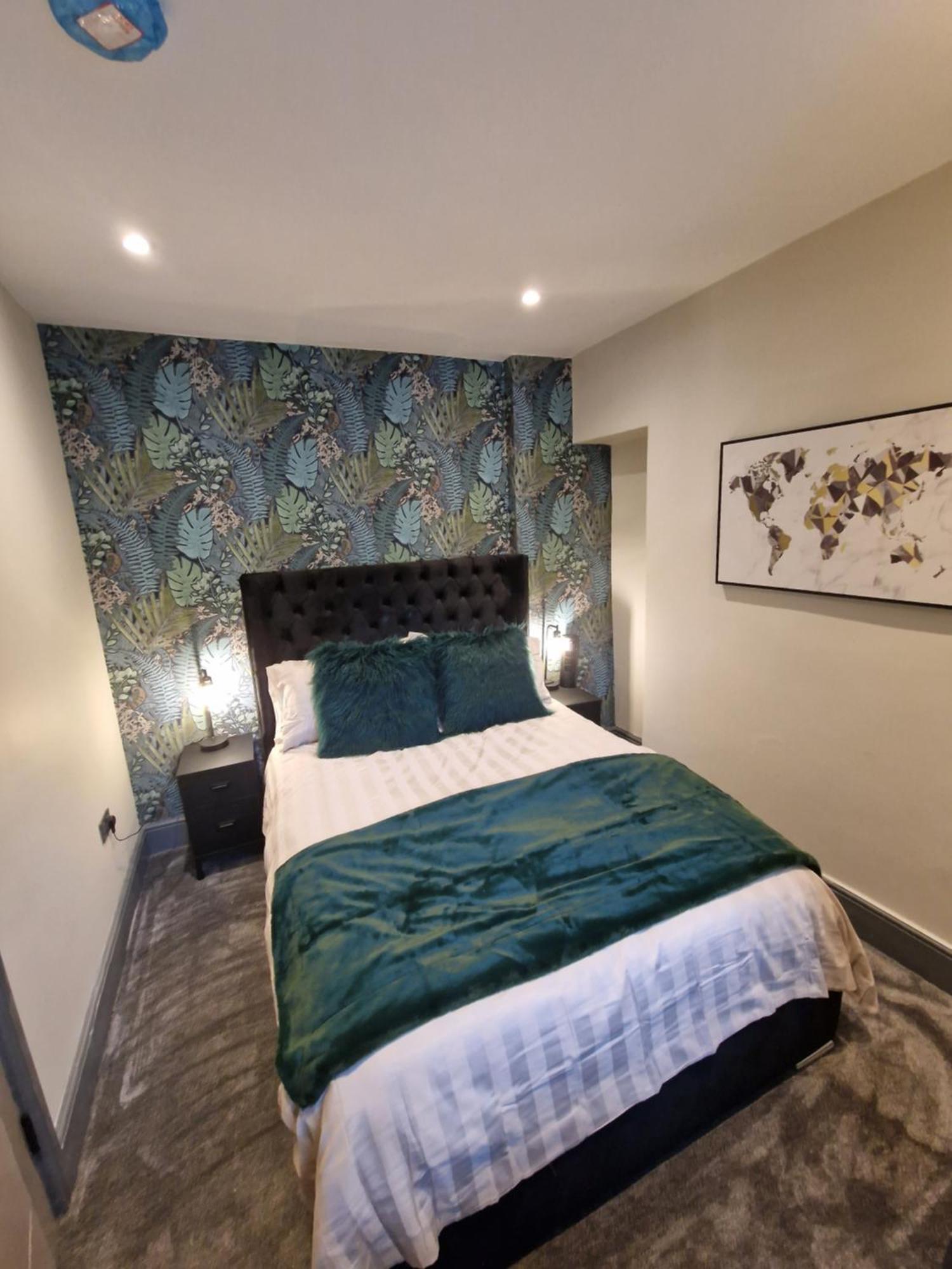 Townhouse - 6 Bed Hot Tub House Bowness-on-Windermere