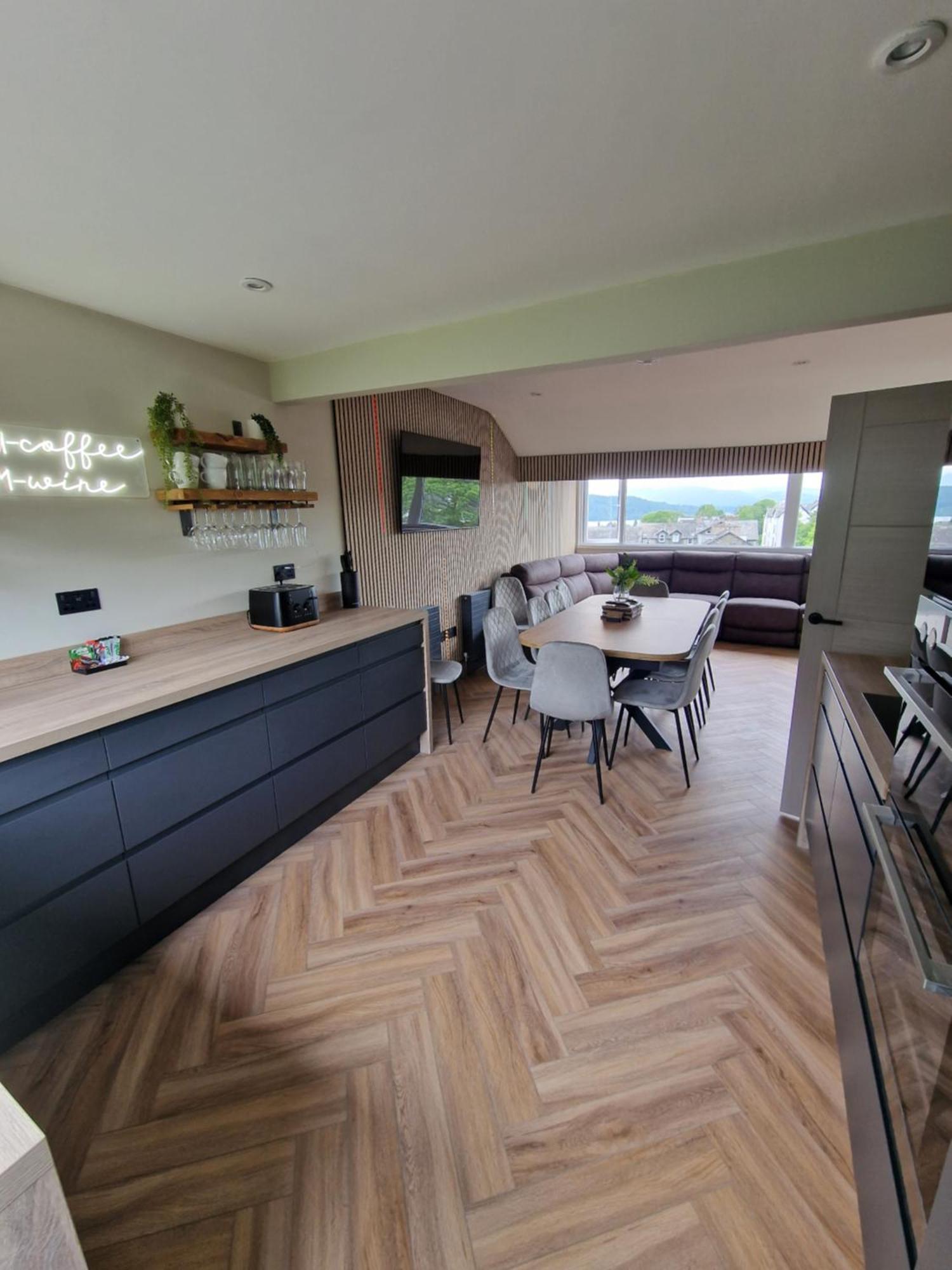 Holiday home Townhouse - 6 Bed Hot Tub House Bowness-on-Windermere