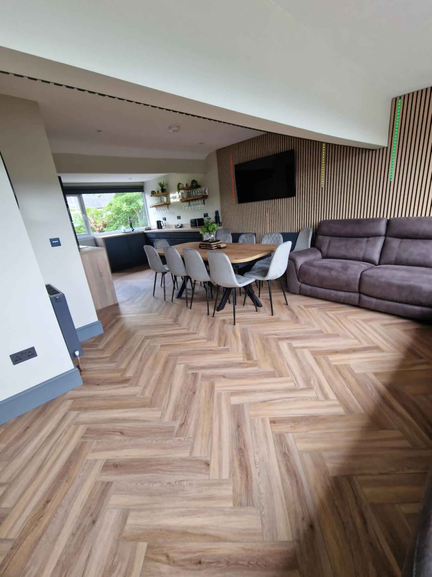Townhouse - 6 Bed Hot Tub House *