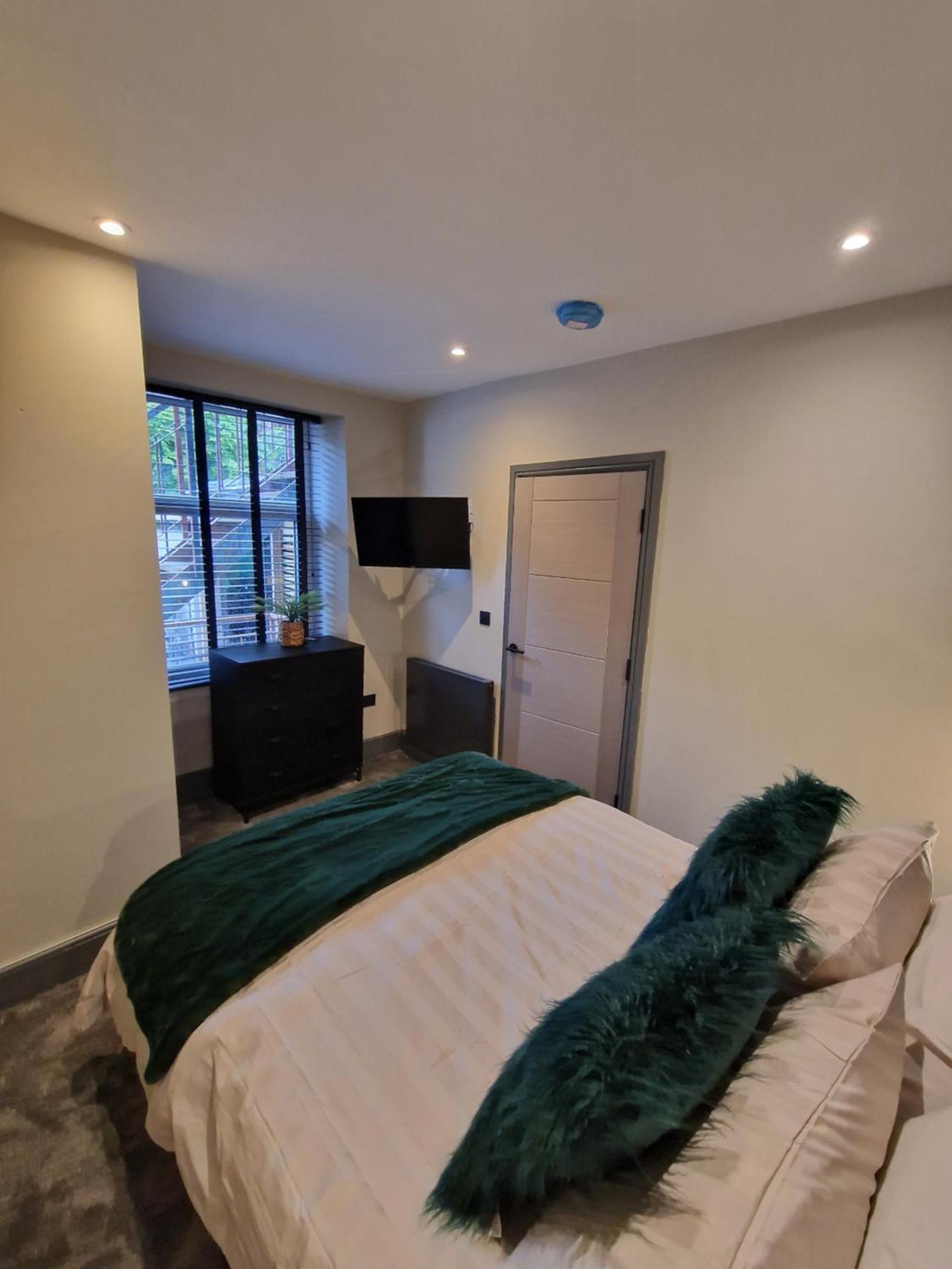 Townhouse - 6 Bed Hot Tub House Bowness-on-Windermere