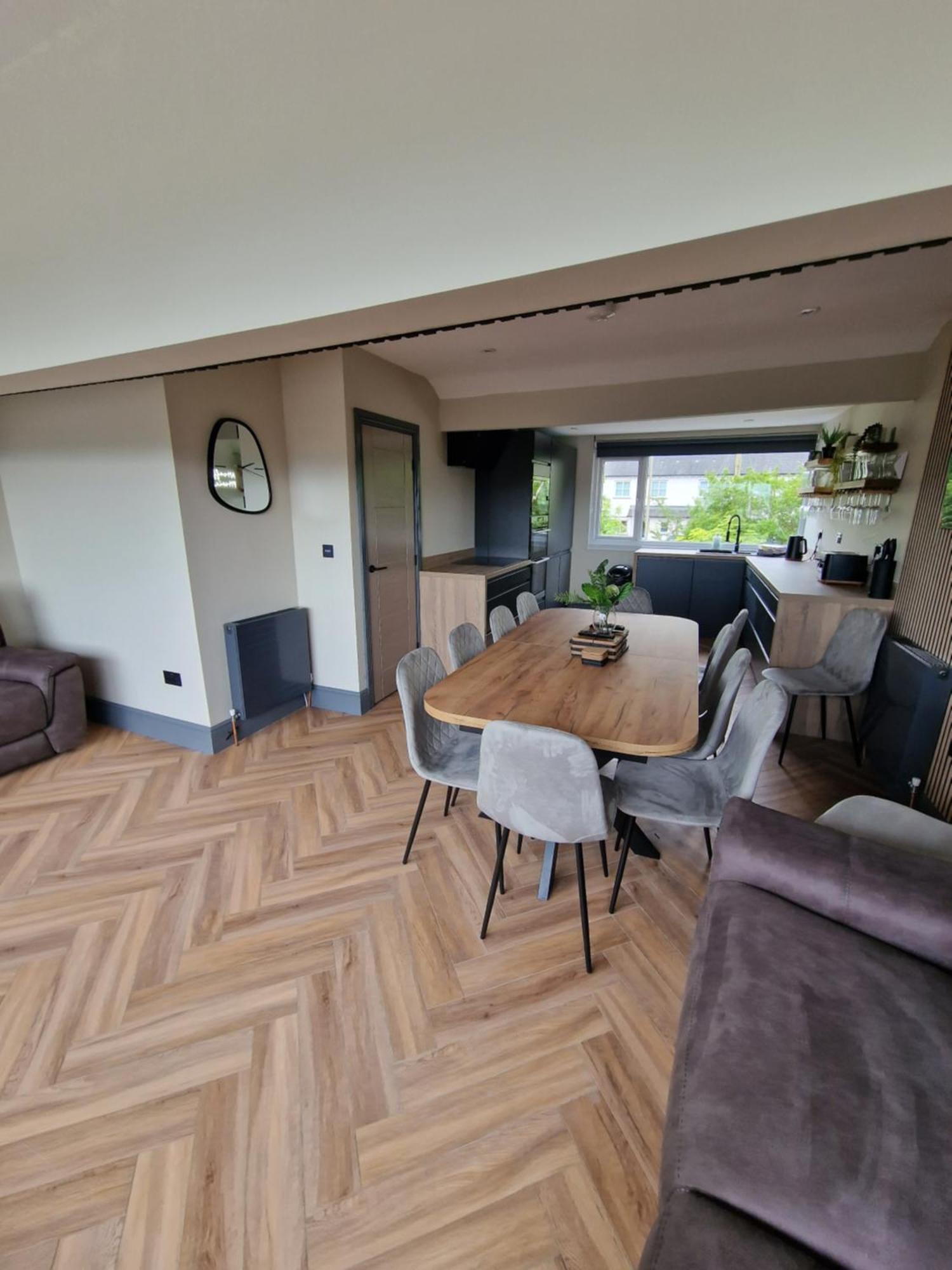 Townhouse - 6 Bed Hot Tub House *